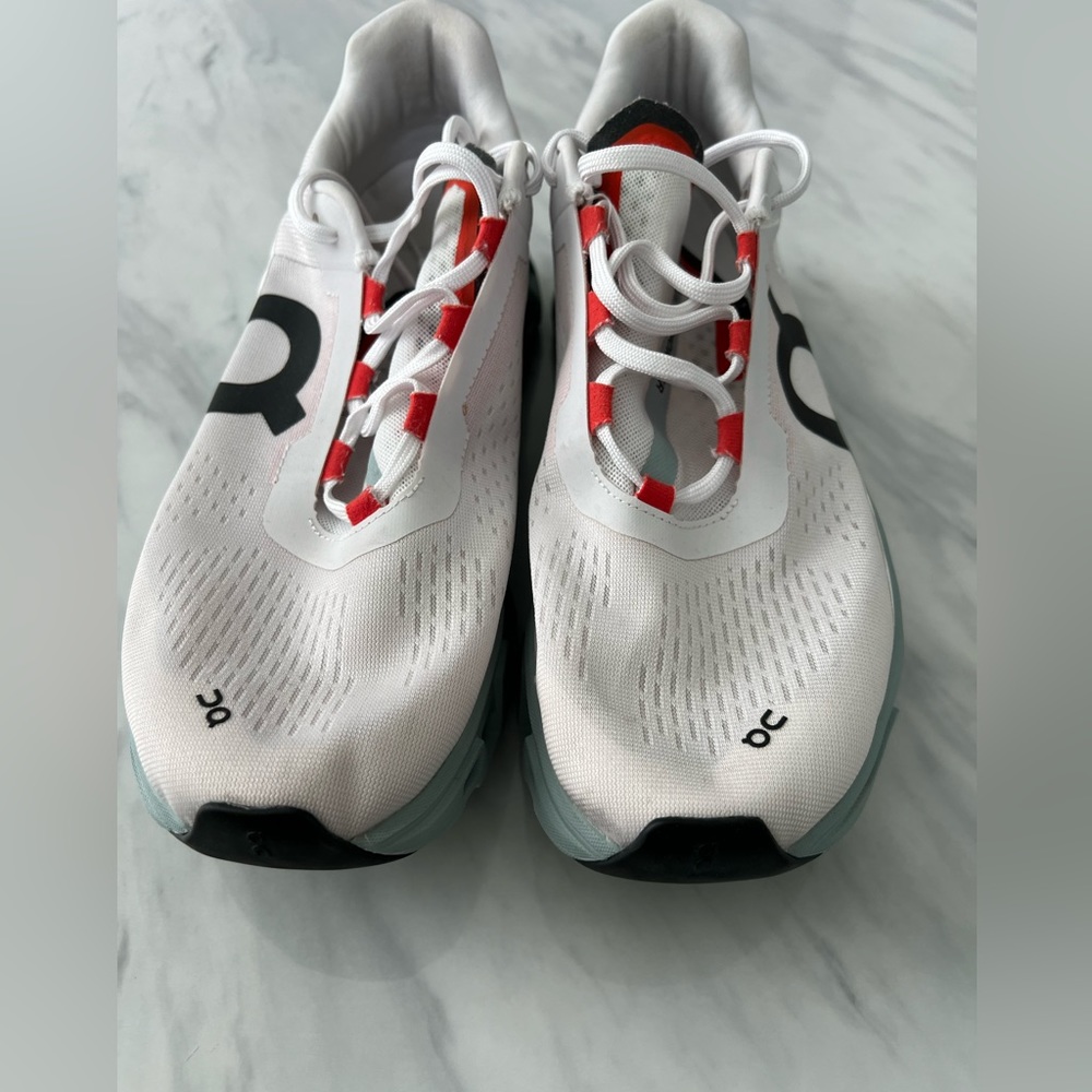 Men’s ON Cloud-monster size 13